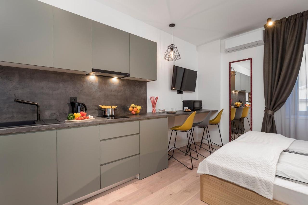 Deluxe Apartments & Rooms "In The Center" Ριέκα Εξωτερικό φωτογραφία